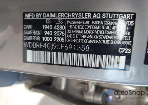 2005 Mercedes-Benz C 230 Kompressor Sport из США, поврежденный, VIN WDBRF40J95F691358